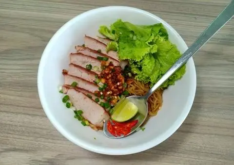 Hình ảnh Mì tươi xá xíu khô
