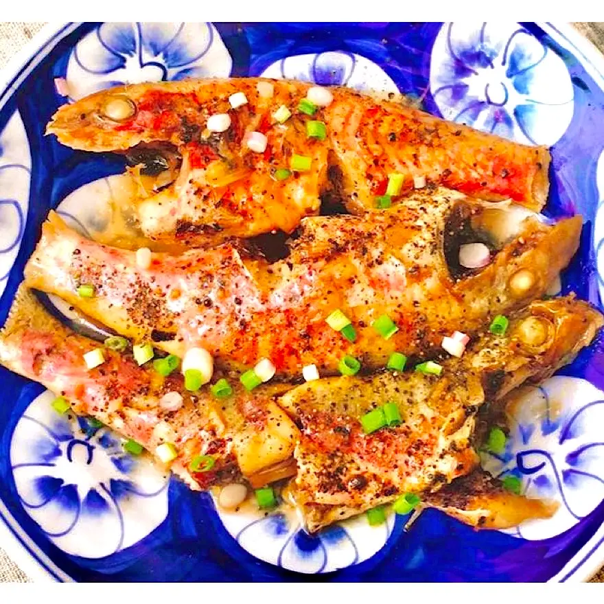 Hình ảnh Cơm Cá Phèn Kho Tiêu