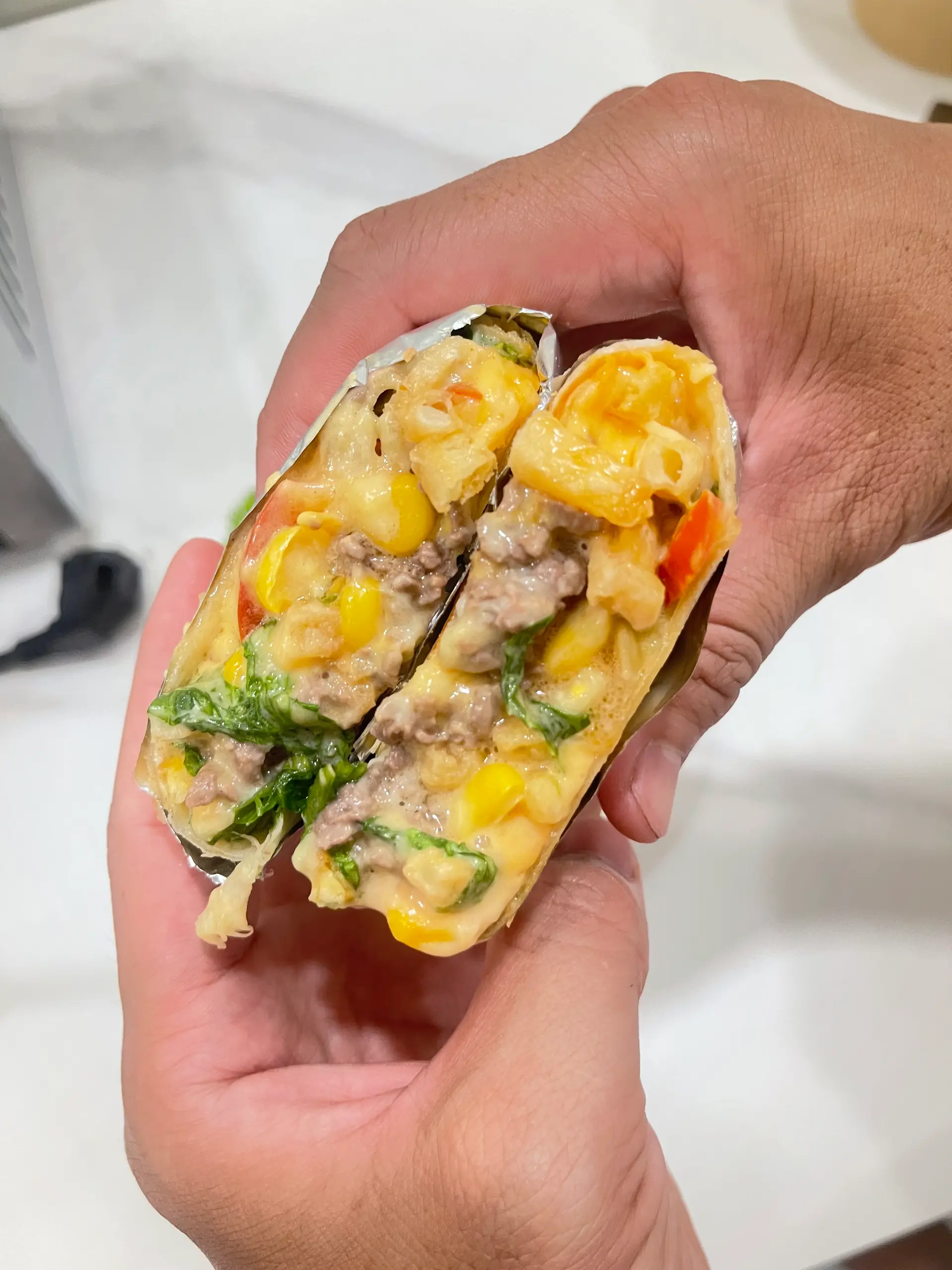 Hình ảnh Tacos bò bằm sốt cay
