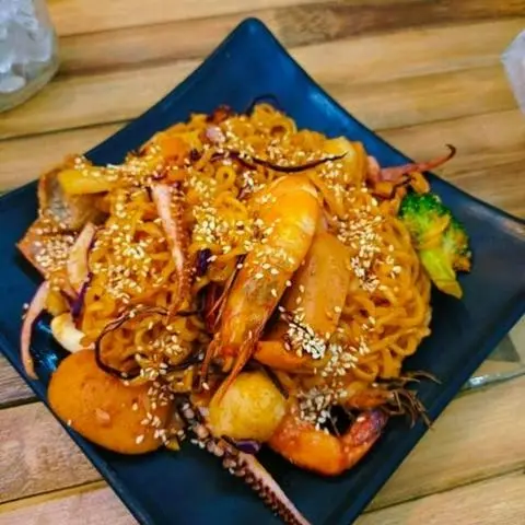 Hình ảnh Mì cay khô hải sản