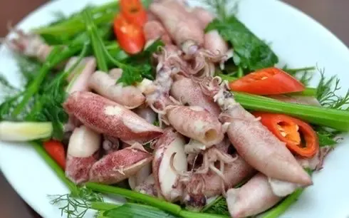 Hình ảnh Mực trứng hấp hành gừng