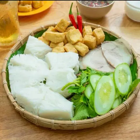 Hình ảnh Bún đậu +thịt+ nem chua (2 cái)