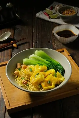 Hình ảnh Mì hoành thánh khô