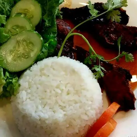 Hình ảnh Cơm sườn sốt chua ngọt chay