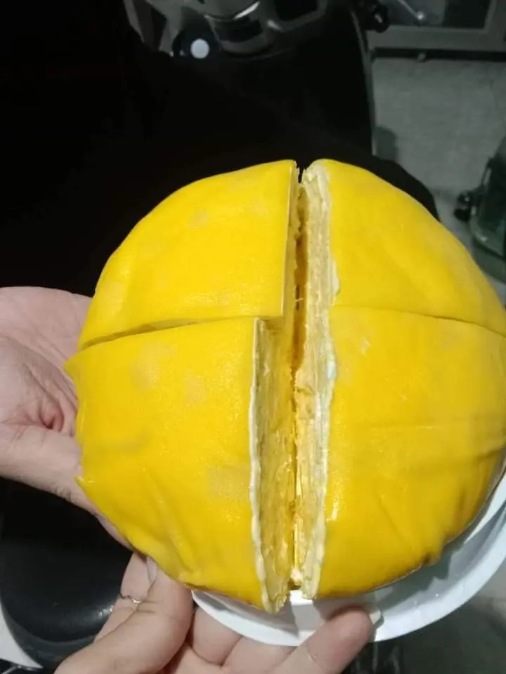 Hình ảnh bánh crepe sầu riêng ngàn lớp 