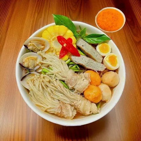 Hình ảnh Bún Thái cay bò Mỹ