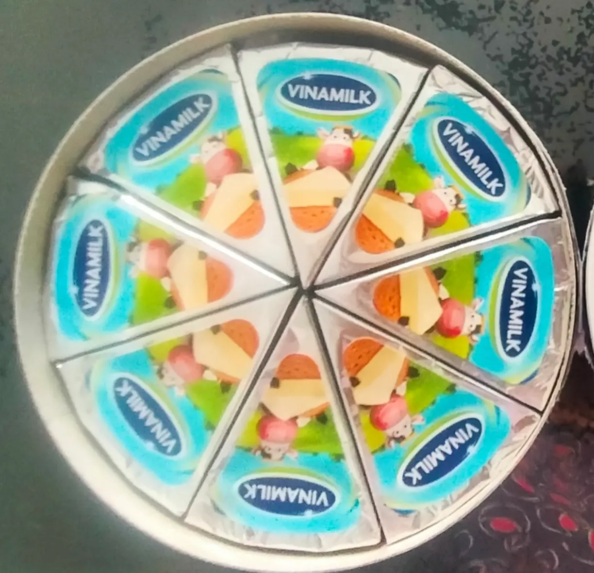 Hình ảnh PHÔ MAI TƯƠI VINAMILK ( 1 VIÊN TRANG TRÍ THÀNH LY từ 1 - 2 ly ))