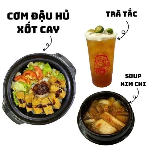 Hình ảnh Cơm đậu hủ xốt cay + soup kim chi + trà tắc