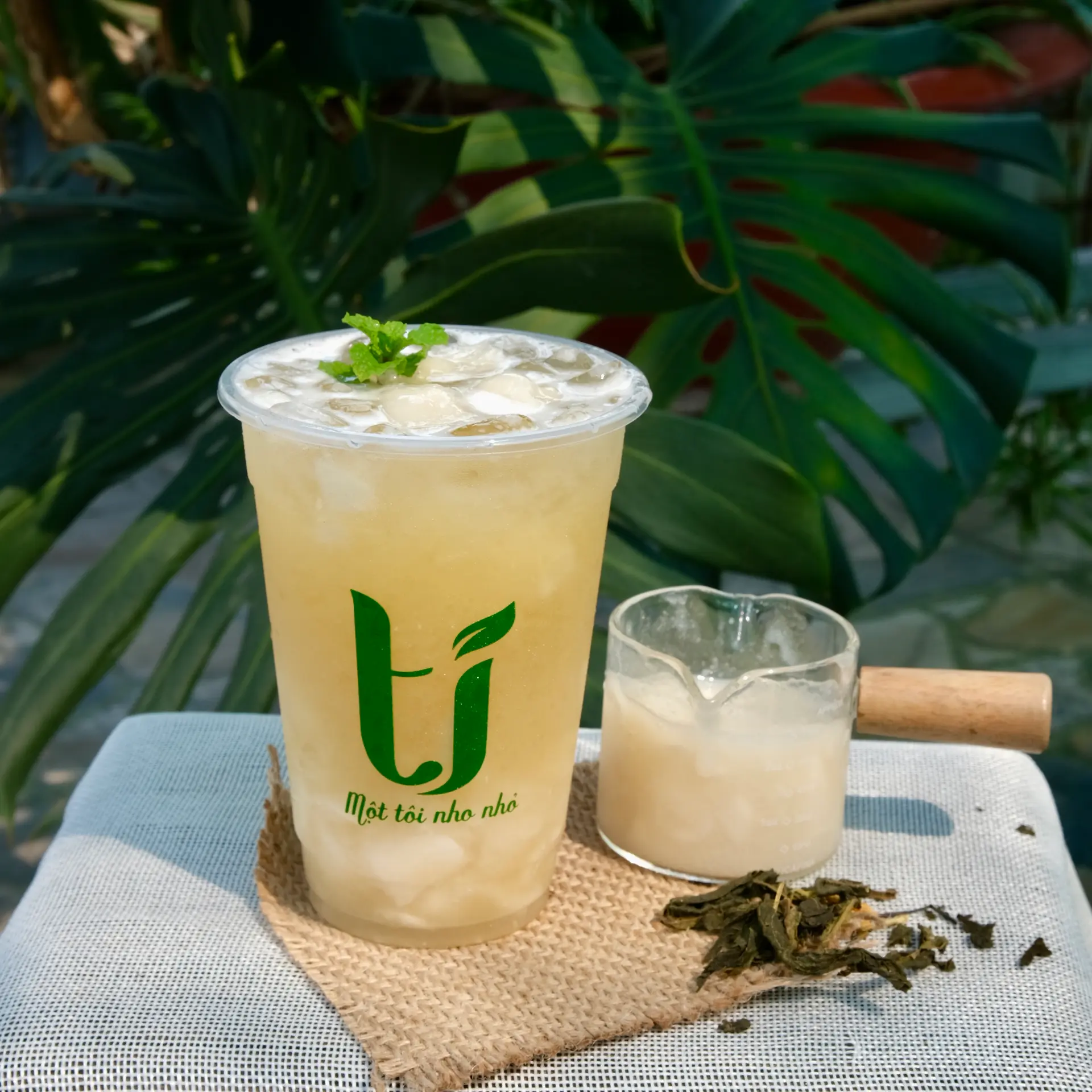 Hình ảnh Trà mãng cầu - M 500ml