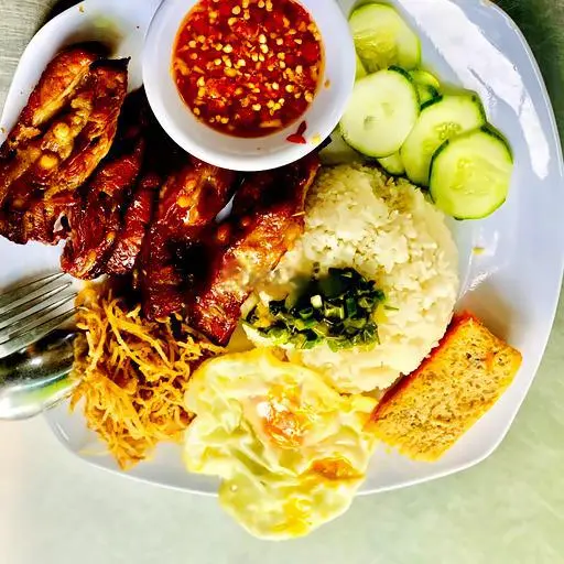 Hình ảnh Cơm tấm sườn chả - ốp la - bì - canh