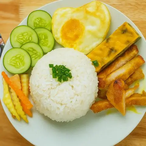 Hình ảnh Cơm ba rọi nướng + Chả +Trứng ốp la ⭐️
