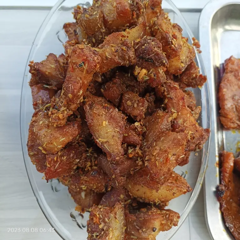 Hình ảnh Cơm Sườn Non Muối Sả 