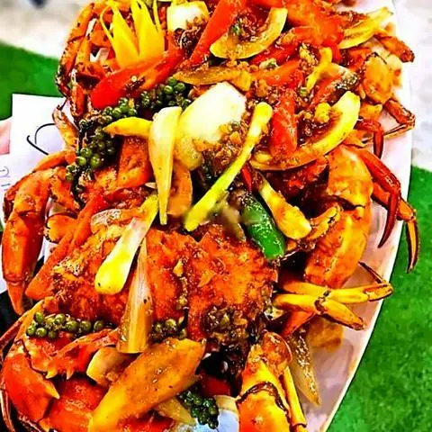 Hình ảnh 1 con cua thịt không dây 4 lạng sôt singapore
