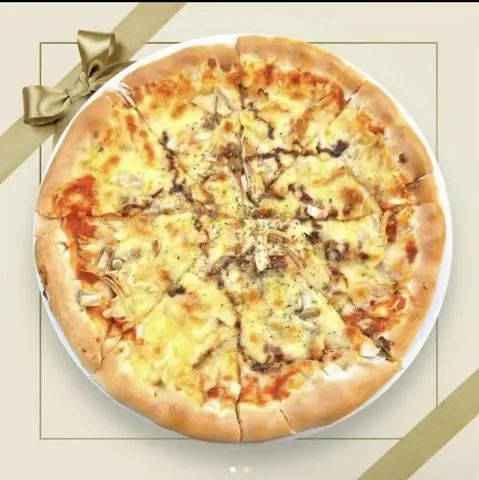 Hình ảnh Pizza nhân bò Italia size 24cm