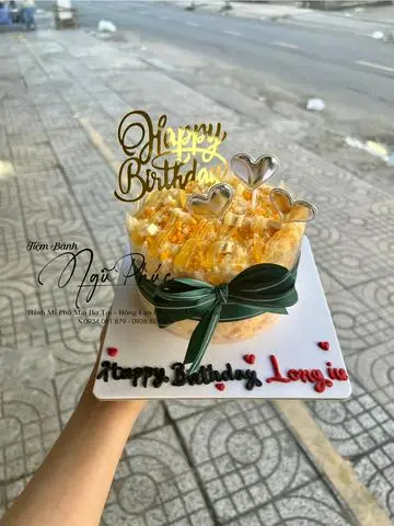 Hình ảnh Bánh sinh nhật bông lan trứng muối (05)