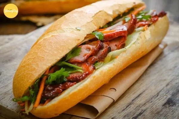 Hình ảnh bánh mì xá xíu