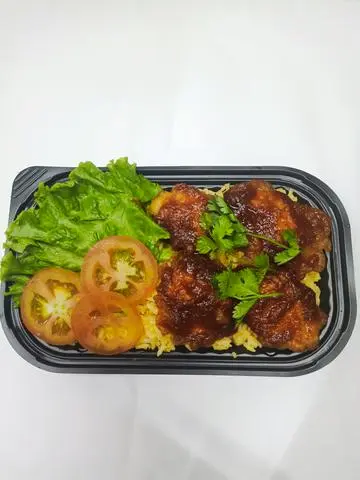 Hình ảnh Cơm gà xốt Thái không xương