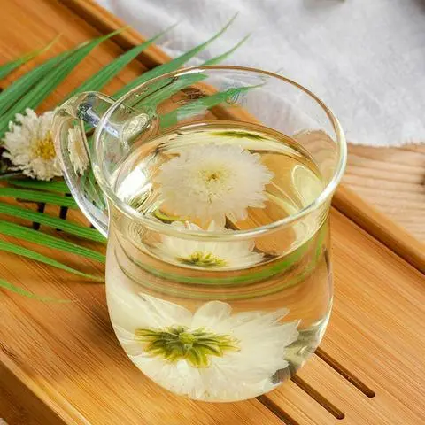 Hình ảnh Trà hoa cúc đường phèn
