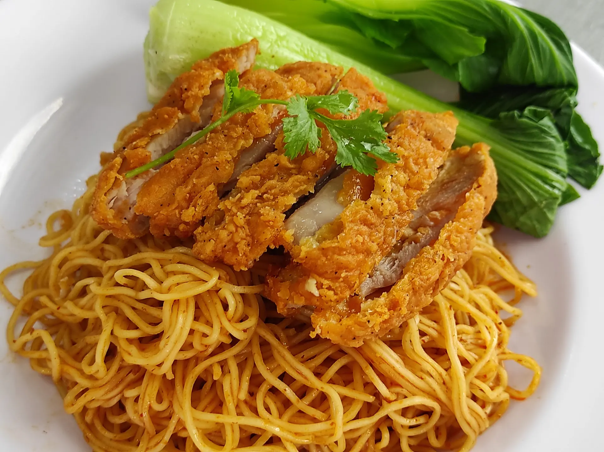 Hình ảnh Mì Khô Gà Cốt Lết 