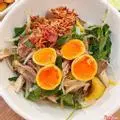 Hình ảnh Bánh Ướt Thịt Gà Xé - Trứng Non Đà Lạt