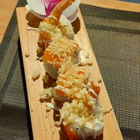 Hình ảnh Cuộn Tôm Chiên Lớn 