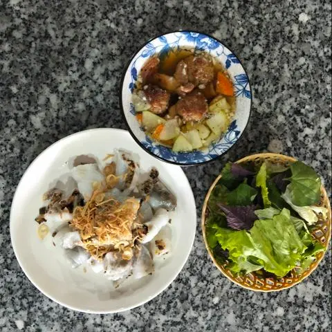 Hình ảnh Bánh cuốn mix chả chấm