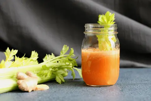 Hình ảnh NƯỚC ÉP CẦN TÂY CÀ RỐT