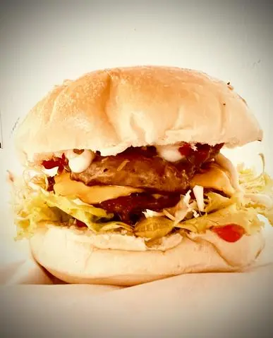 Hình ảnh Hamburger Jumbo Bò (2 bò 2 phomai)