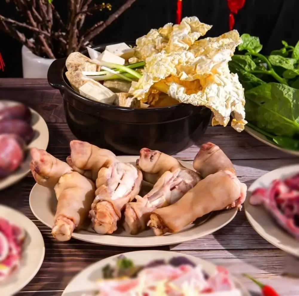 Hình ảnh Lẩu Dựng Dê ( lẩu chân )