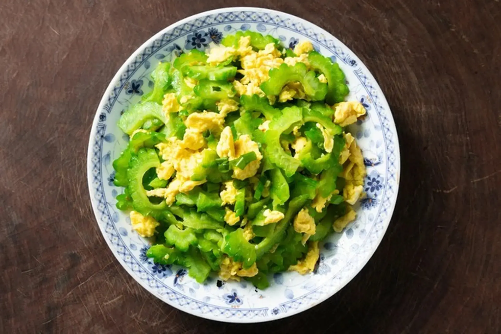 Hình ảnh Khổ qua xào trứng