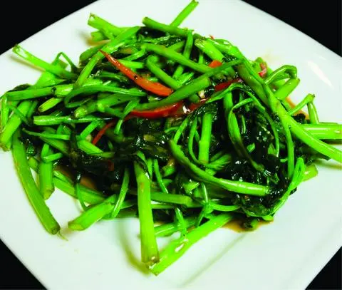 Hình ảnh Rau muống xào chao