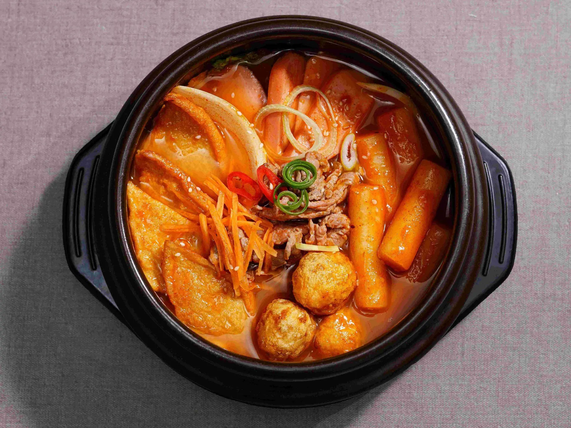 Hình ảnh Tokbokki bò