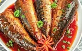 Hình ảnh Cơm cá nục sốt cà