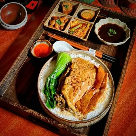 Hình ảnh Cơm thịt vịt kho thái lát