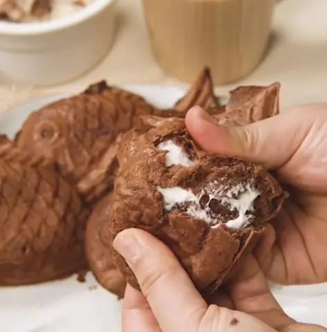 Hình ảnh Combo 6 bánh cá socola