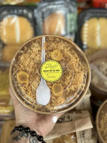 Hình ảnh  Bông lan tô trứng muối
