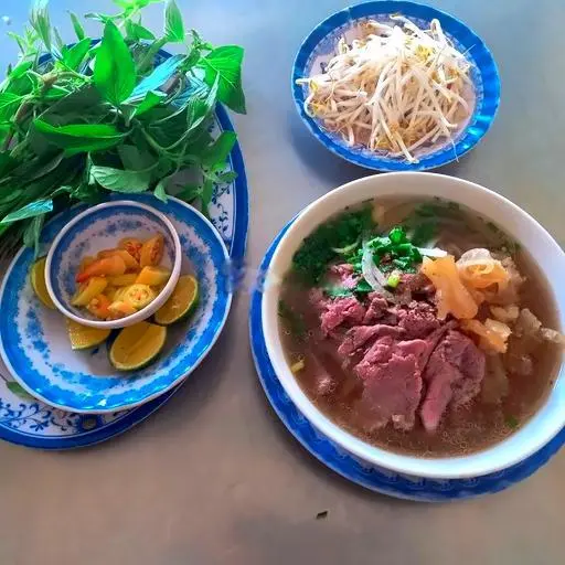 Hình ảnh Phở tái gân