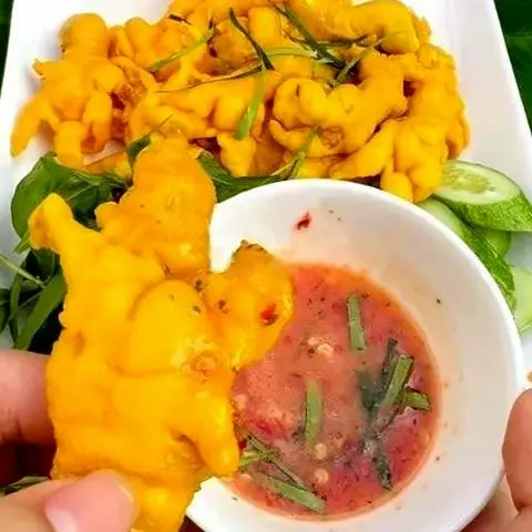Hình ảnh Chân gà rút xương ủ muối