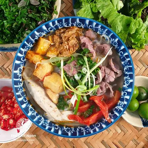 Hình ảnh Bún riêu cua ốc bò 