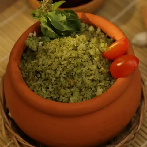 Hình ảnh Cơm chiên lá é