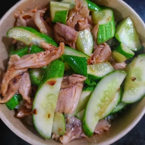 Hình ảnh Cơm chiên gà xé bơ tỏi