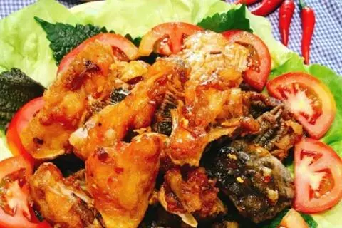 Hình ảnh Đầu cá hồi chiên nước mắm