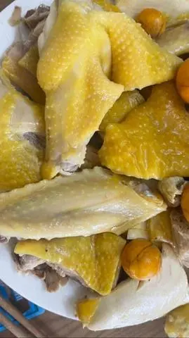 Hình ảnh Thịt Gà Thêm