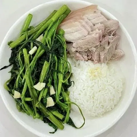 Hình ảnh Ba rọi luộc - rau muống luộc - cơm trắng