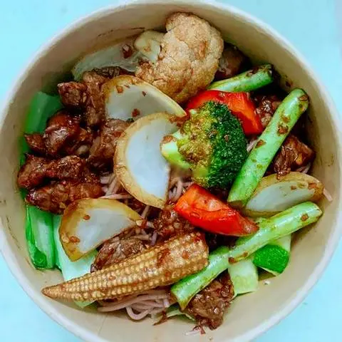 Hình ảnh Salad Bò xào Rau củ