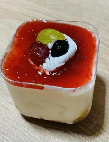 Hình ảnh Mousse vị dâu