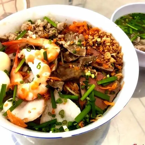 Hình ảnh HỦ TIẾU MÌ đặc biệt khô