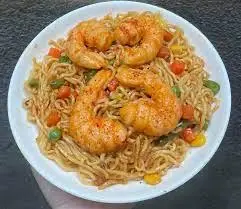 Hình ảnh Mì Trộn Tôm + Trứng