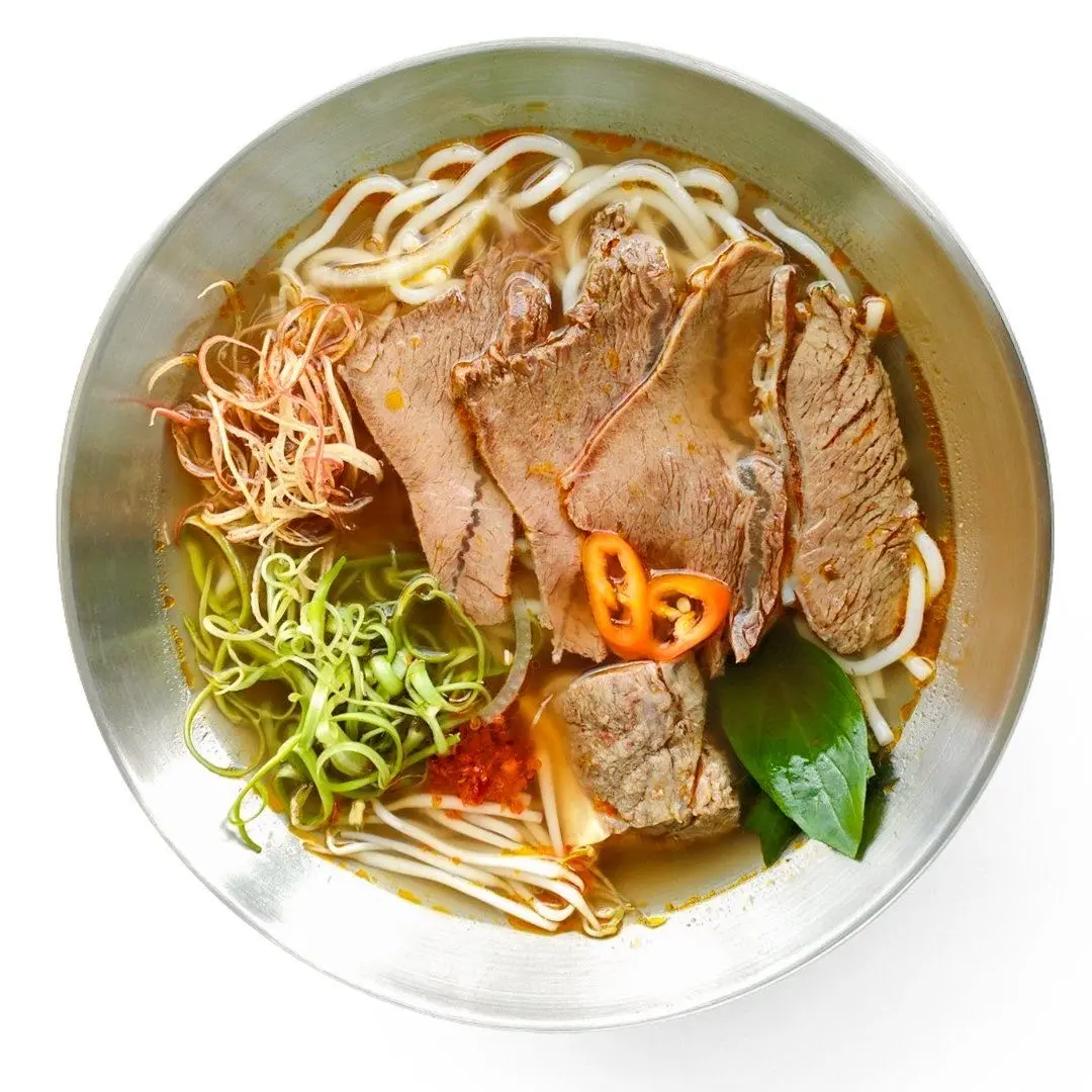 Hình ảnh Bún bò tái nạm