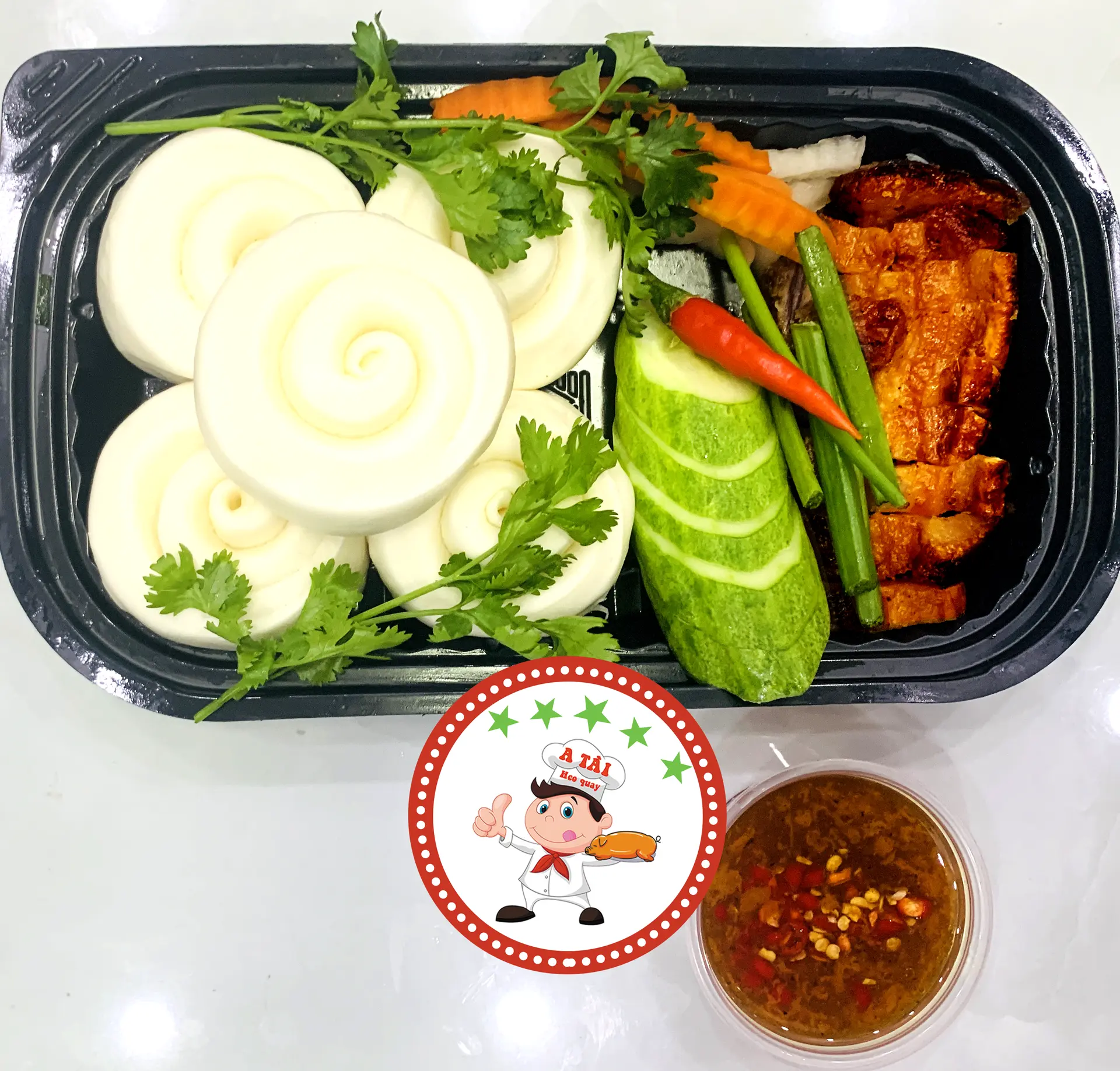 Hình ảnh Bánh bao hấp- Heo quay Da giòn